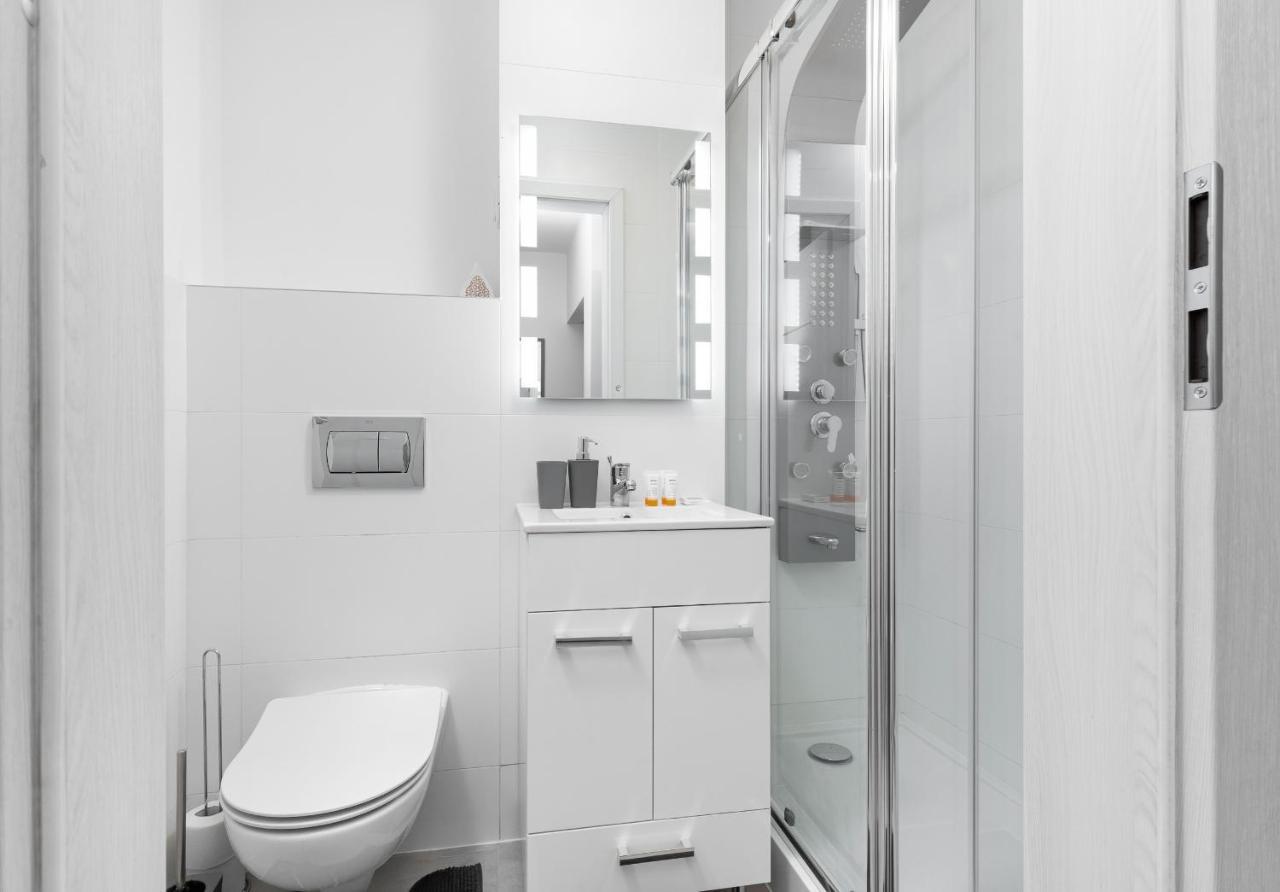 Studio City Center Zlota Street By Renters Varsóvia Exterior foto