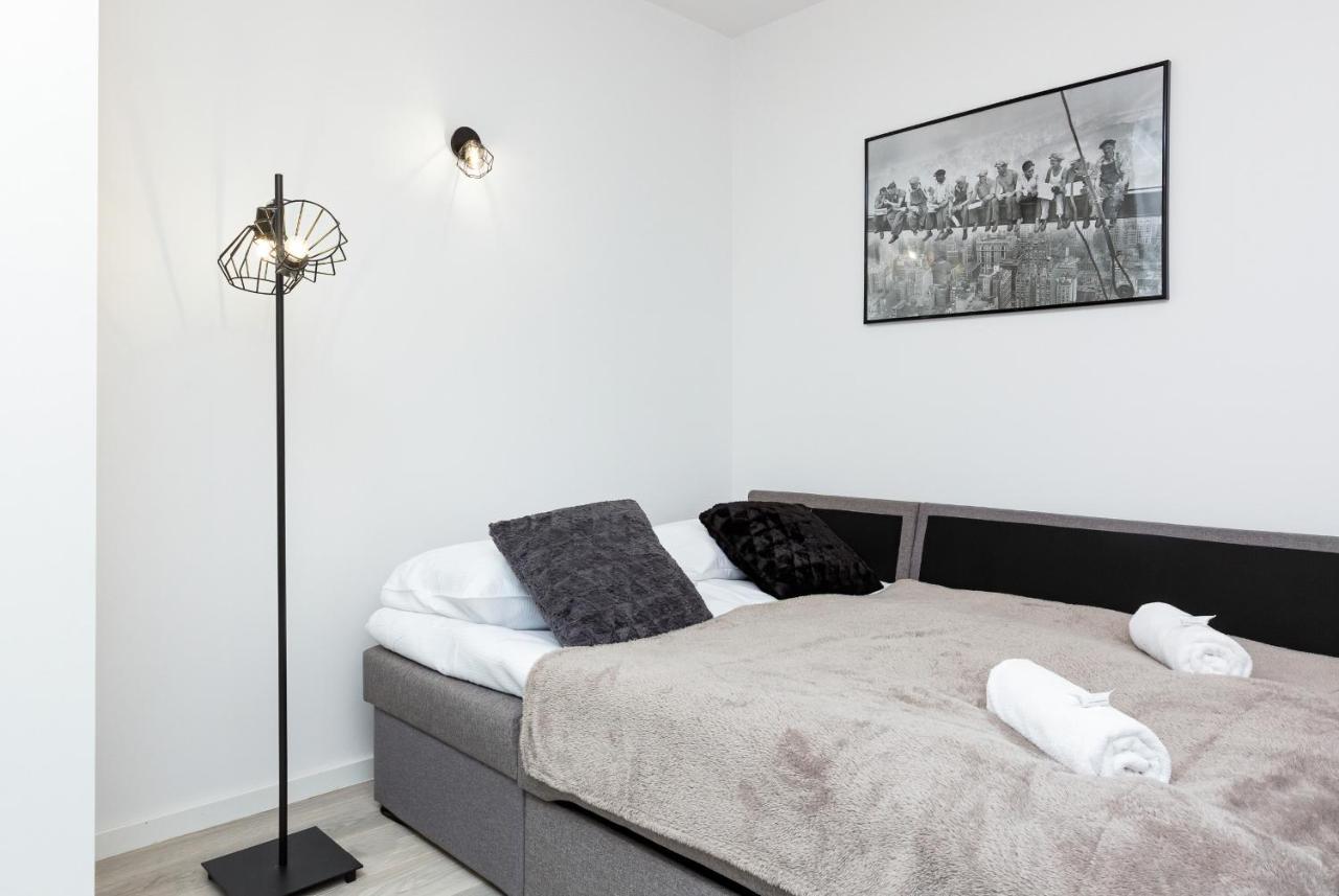 Studio City Center Zlota Street By Renters Varsóvia Exterior foto
